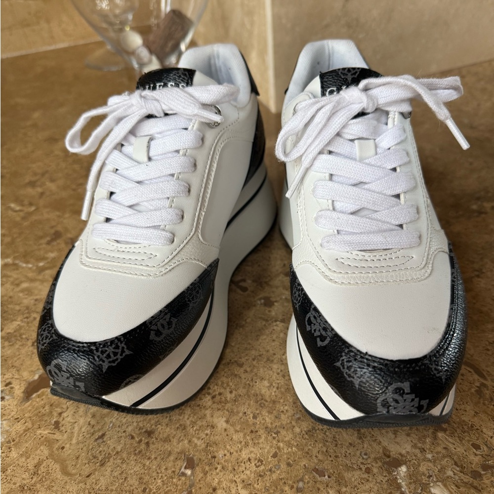 Guess Platform Bubble Sneakers